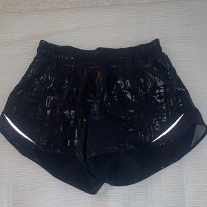 Lululemon hotty hot shorts in Black